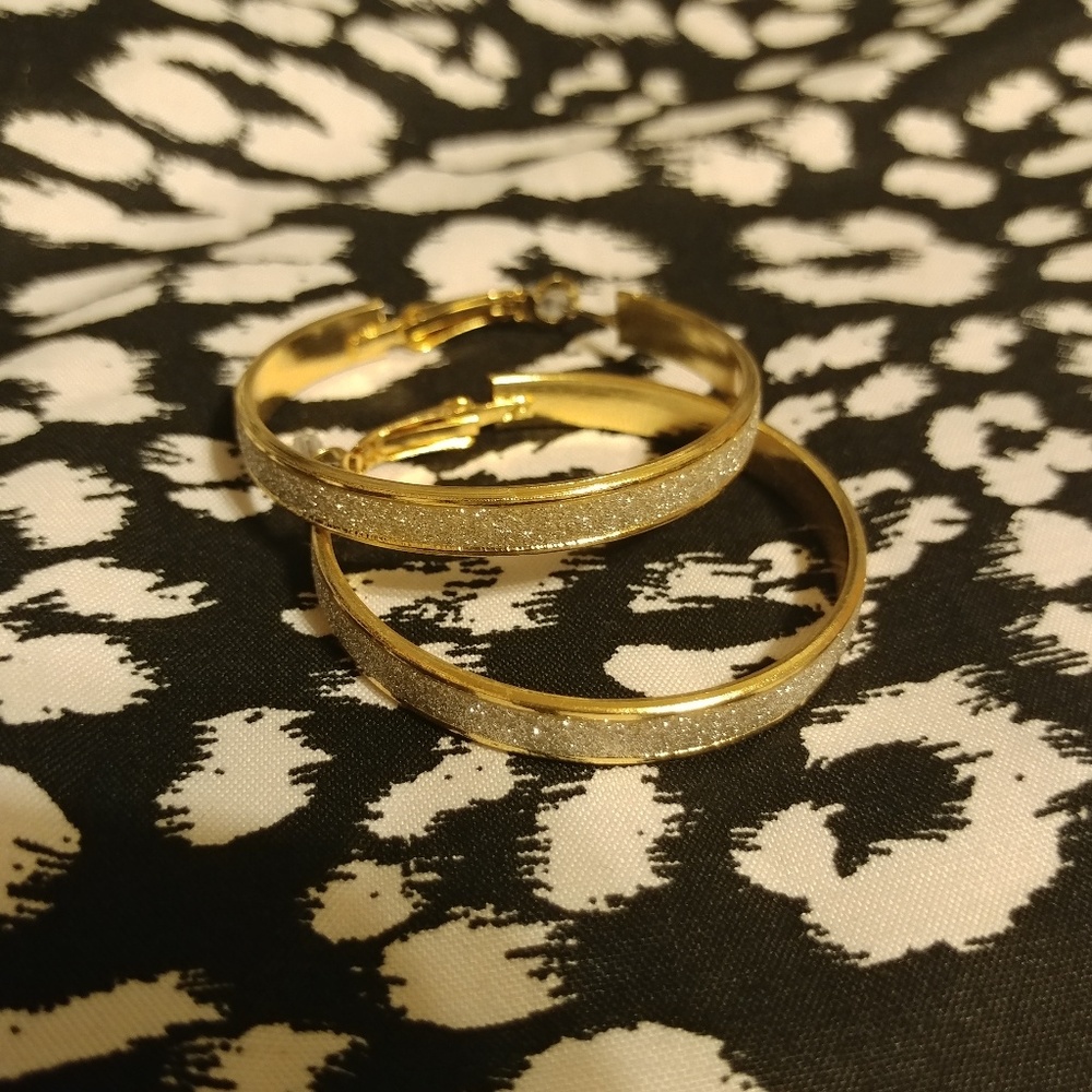 Gold/silver hoop earrings